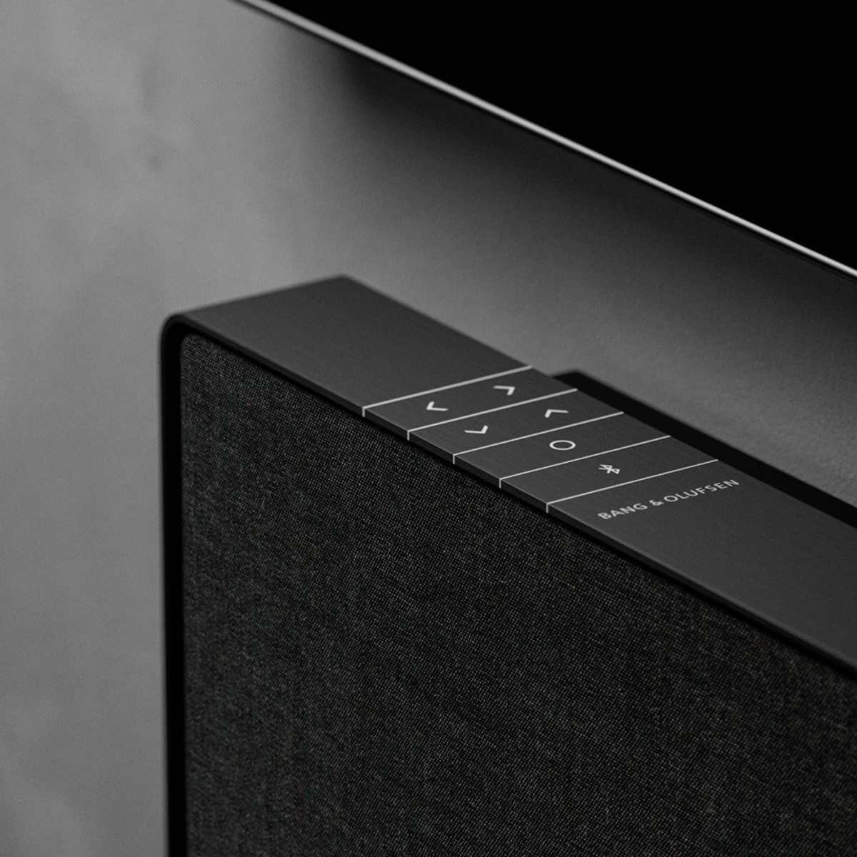 Bang & Olufsen BeoSound Stage Black, Silver 7.1 channels